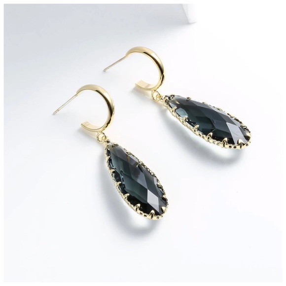 Swarovski Crystals Teardrop Earrings - Picture 4 of 6